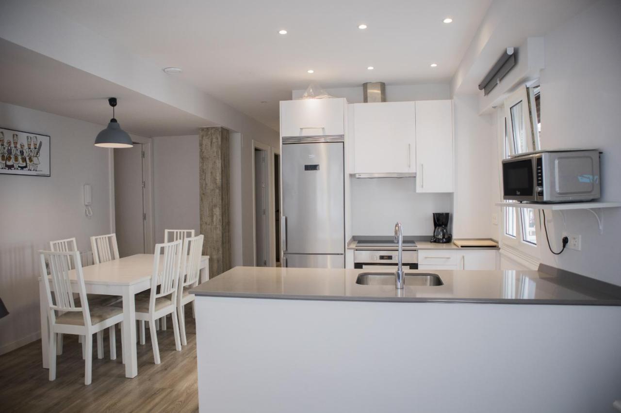 Plaza B - Local Rentss Apartment Сан Себастиан Екстериор снимка